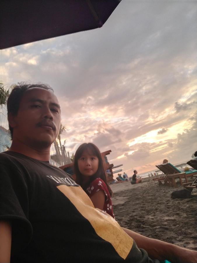Comeback Guesthouse Canggu Exteriör bild